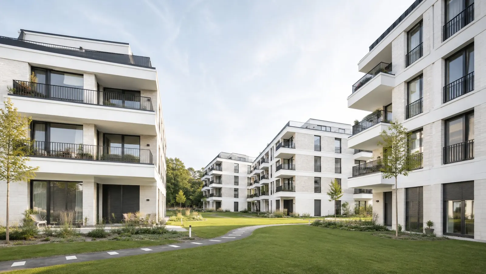 Moderne Wohnanlage als Immobilie und Kapitalanlage, deutschlandweit vermittelt